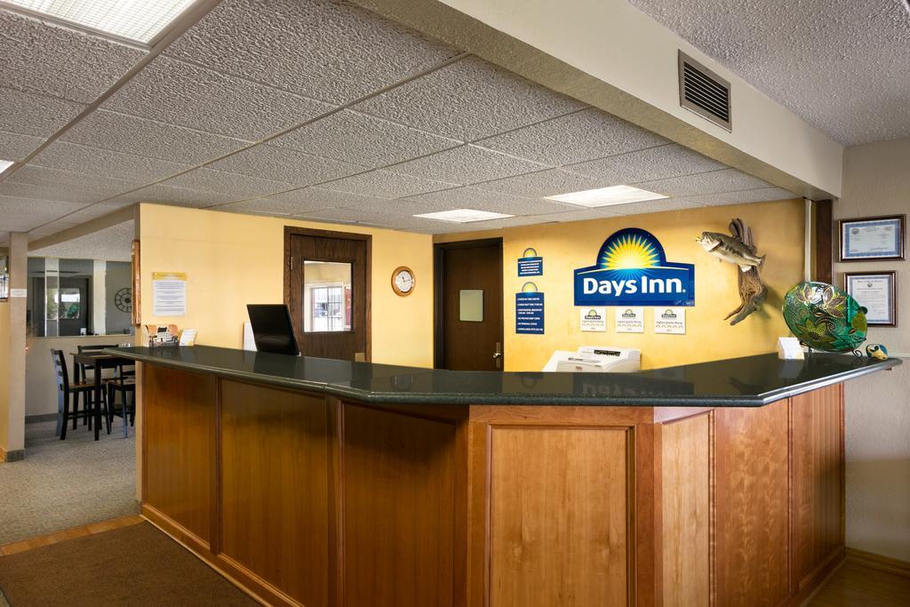 Days Inn By Wyndham Pierre Extérieur photo